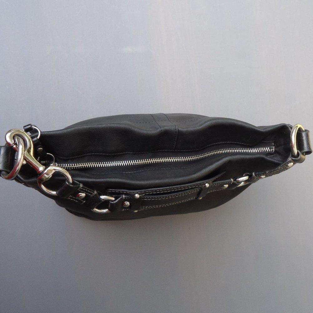 COACH Leather Carly duffle shoulder bag. - Picture 7 of 16